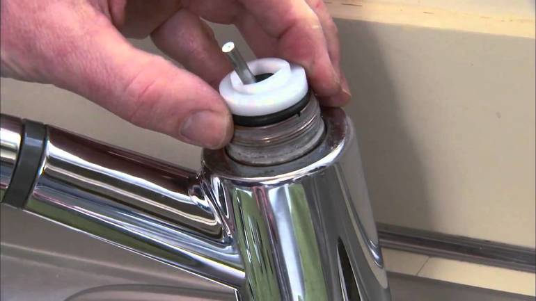 Oorzaken van storingen van vergrendelingsmechanismen en hun diagnose
