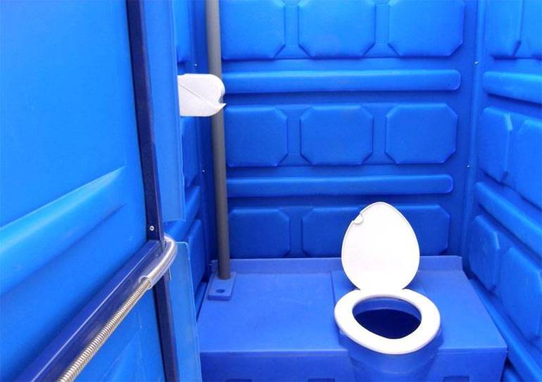 Liquide pour placard sec DIY