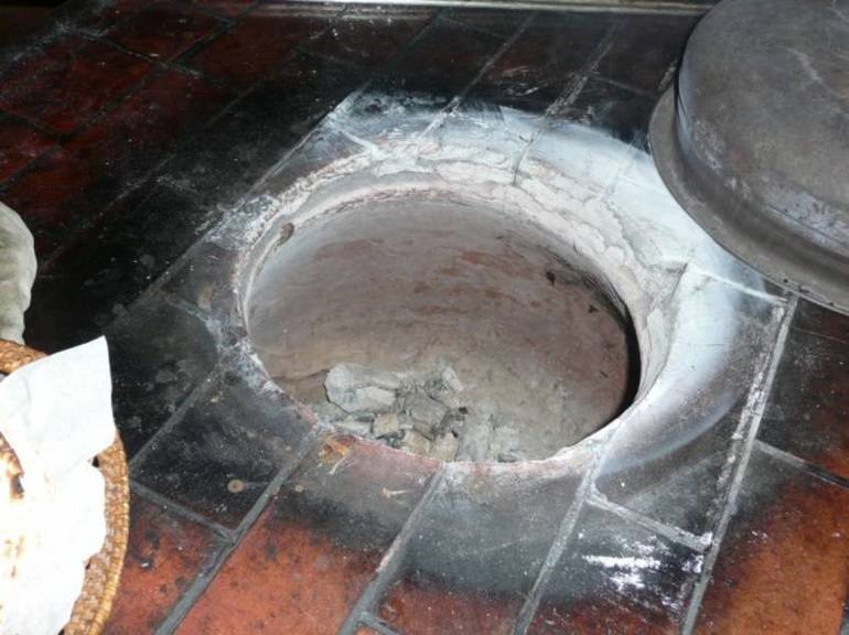 Marquez la base du tandoor