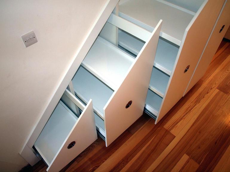 Faire une armoire avec des tiroirs